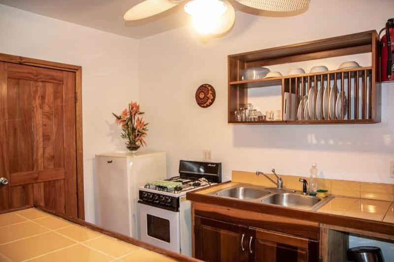 Seabreeze Inn West End Zewnętrze zdjęcie